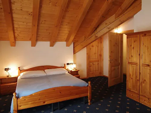 Hotel Vescovi أسياجو